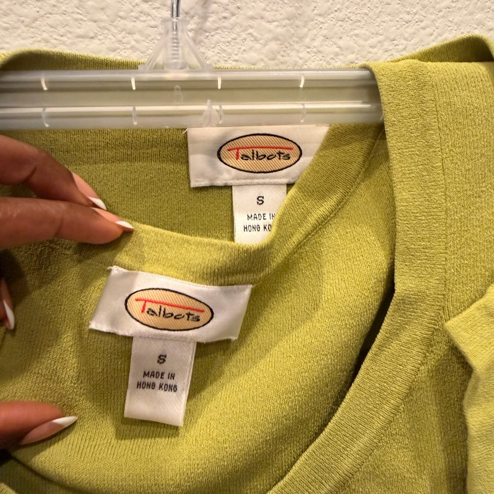 Talbots Lime Green Women's Cardigan Set - Picture 2 of 3